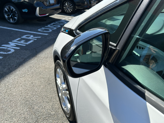 Used 2020 White Chevrolet LT image 14