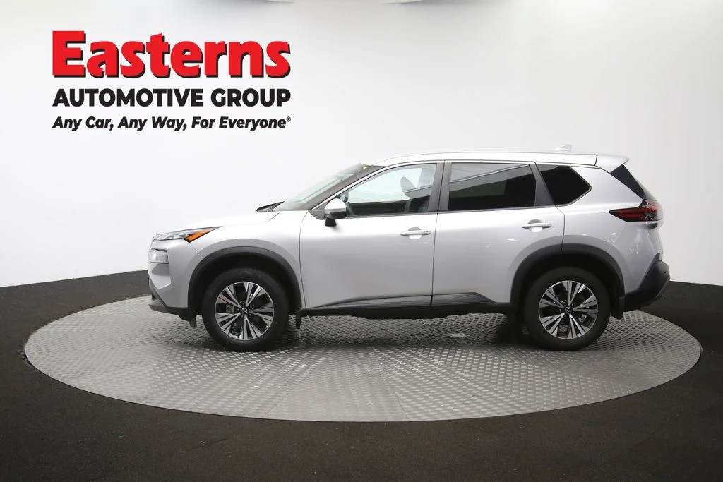 Used 2023 Silver Nissan SV image 121