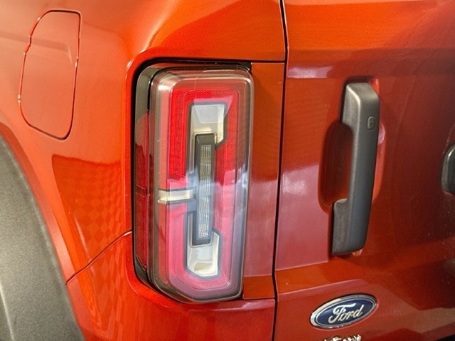 Used 2022 Hot Pepper Red Metallic Tinted Clearcoat Ford Big Bend image 32