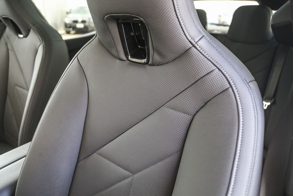 2025 BMW iX 50 - Photo 21