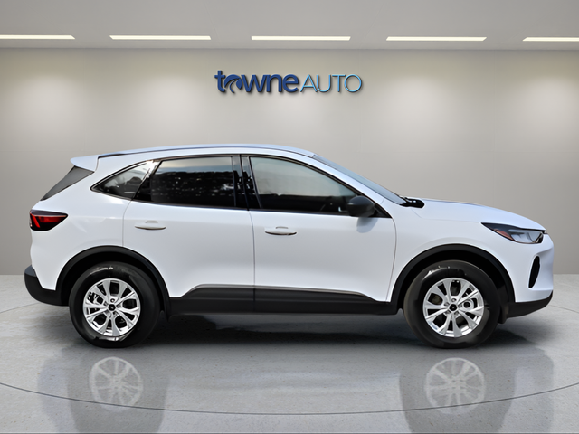 Used 2025 White Ford Active image 6