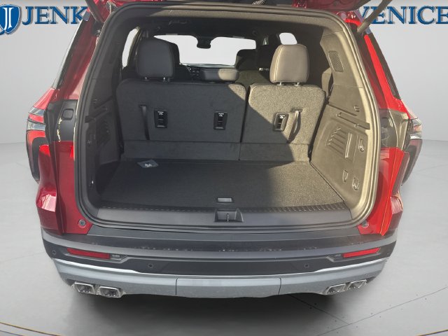 2027 Chevrolet Traverse LT - Photo 13