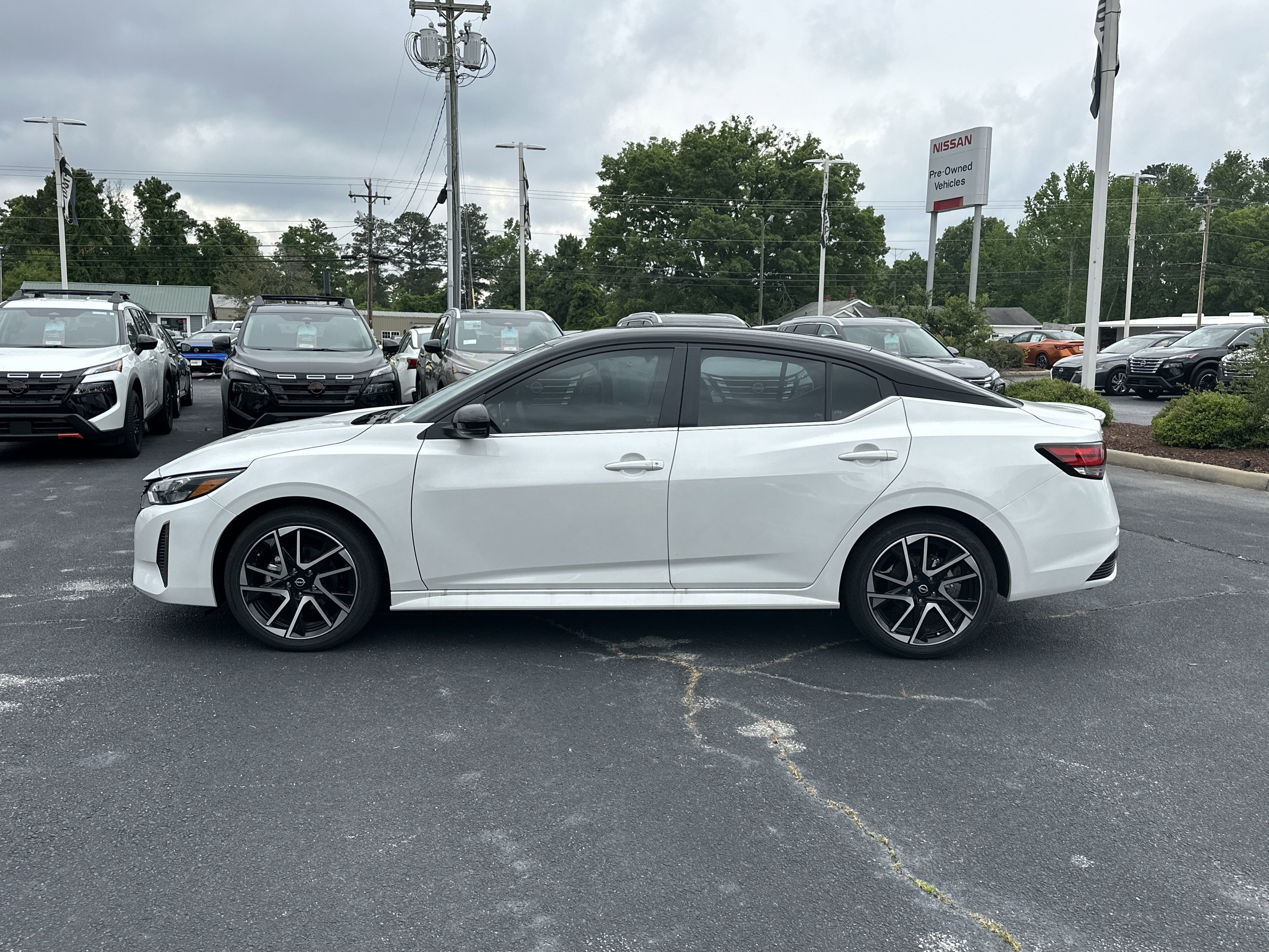 2025 Nissan Sentra SR - Photo 5