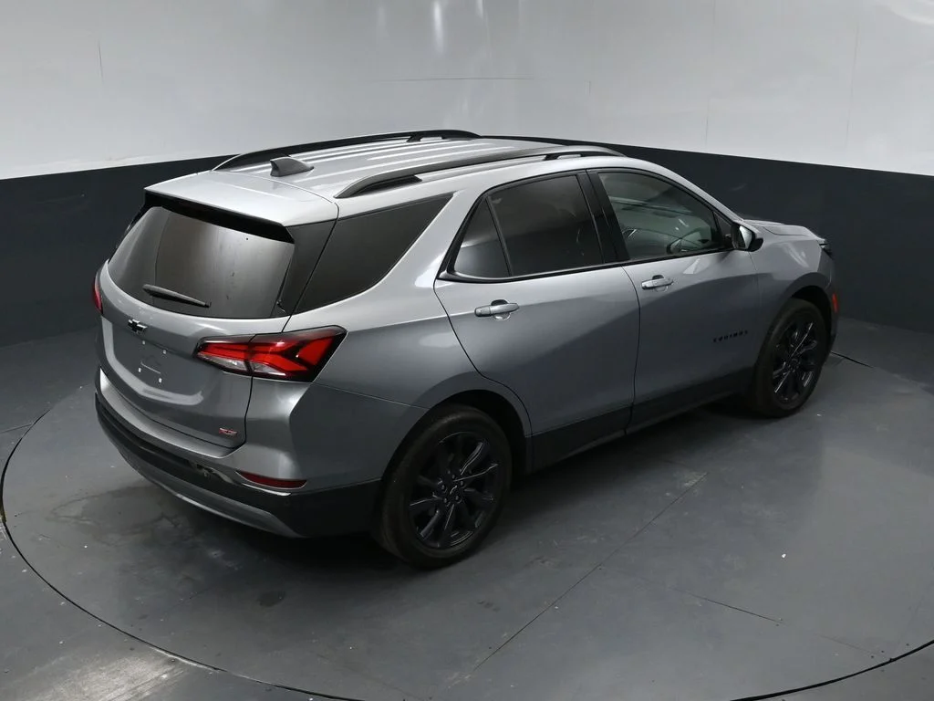 Used 2023 Gray Chevrolet RS image 16