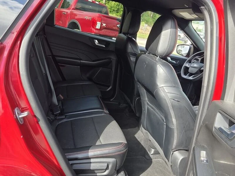Used 2024 Rapid Red Metallic Tinted Clearcoat Ford ST-Line image 15