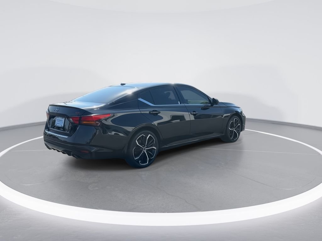 Used 2023 Black Nissan 2.5 SR image 8