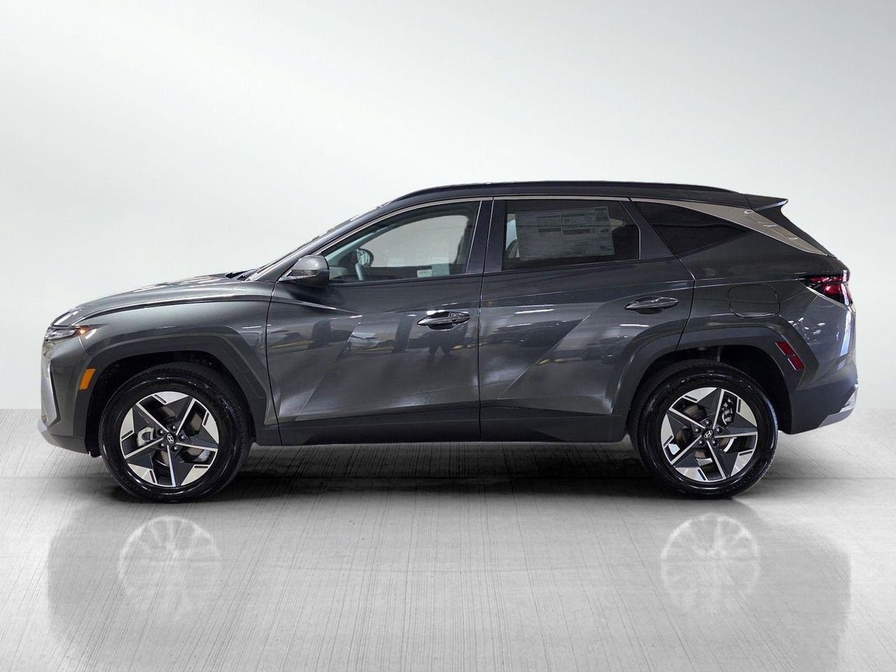 New 2026 Amazon Gray Hyundai SEL AWD image 4