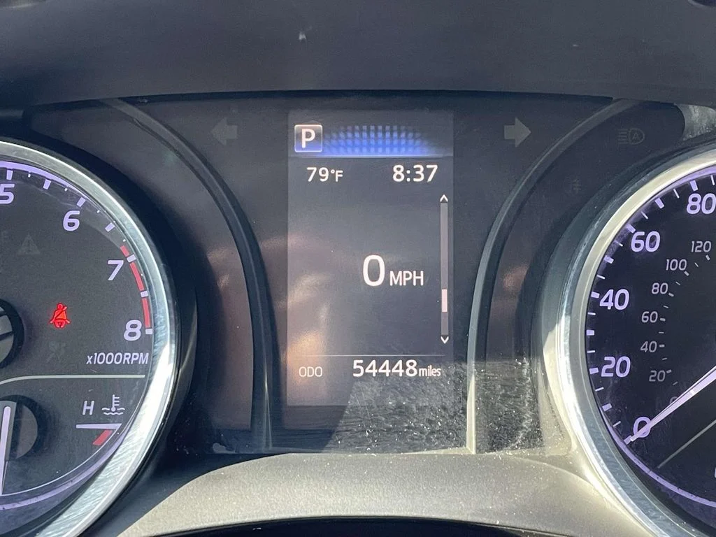 Used 2020 Silver Toyota LE image 21