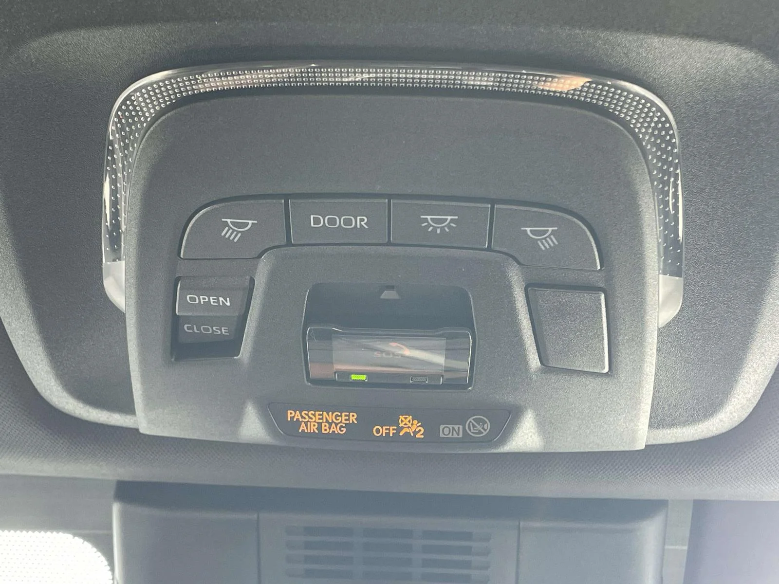 Used 2023 Wind Chill Pearl Toyota Limited image 21