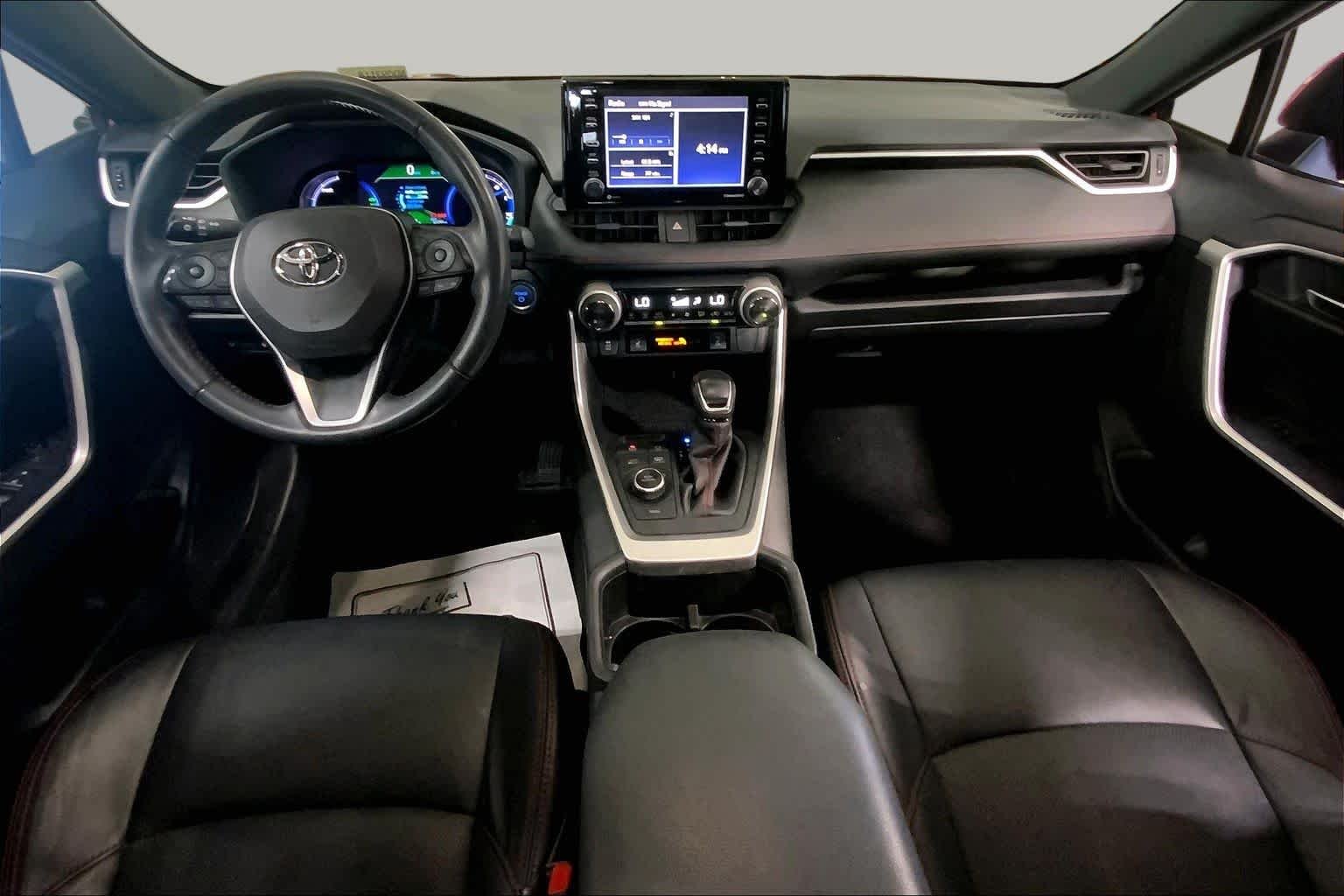 Used 2022 Supersonic Red Toyota SE image 16