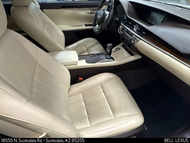 Used 2017 White Lexus 350 image 28