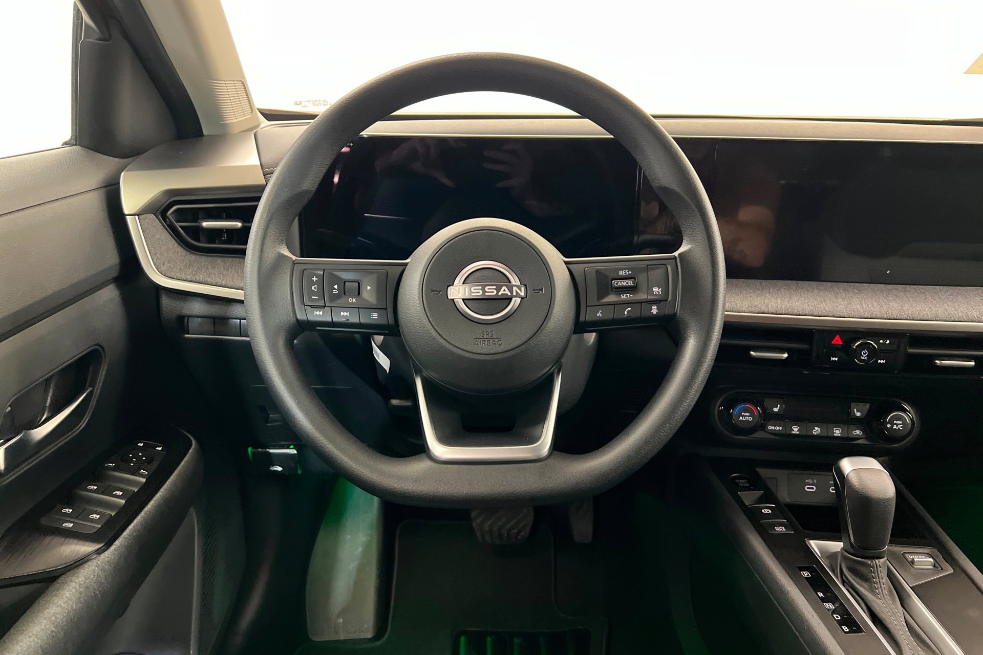 New 2026 Scarlet Ember Tintcoat Nissan SV image 13