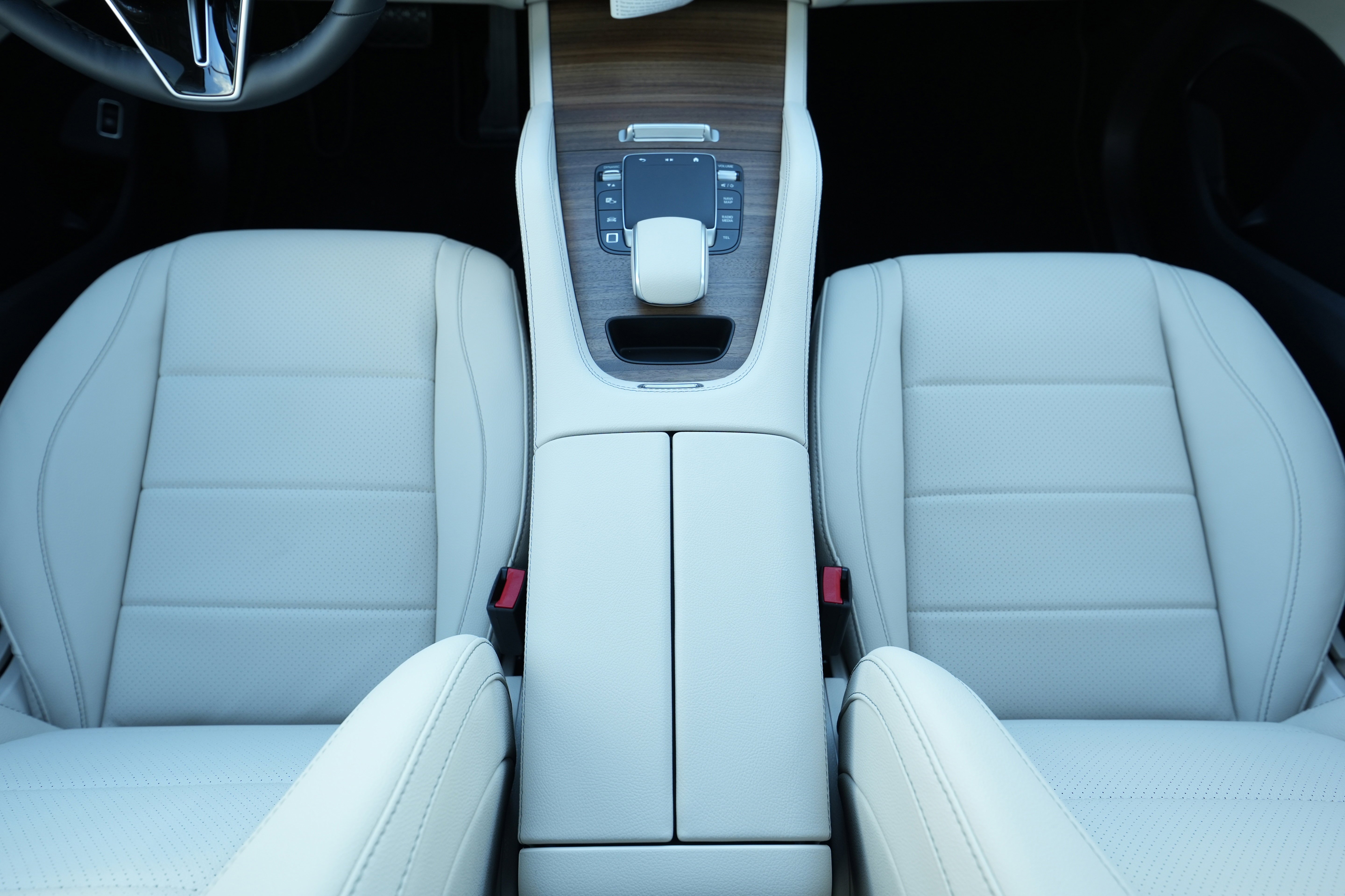 Used 2026 Polar White Mercedes-Benz GLE 350 image 30