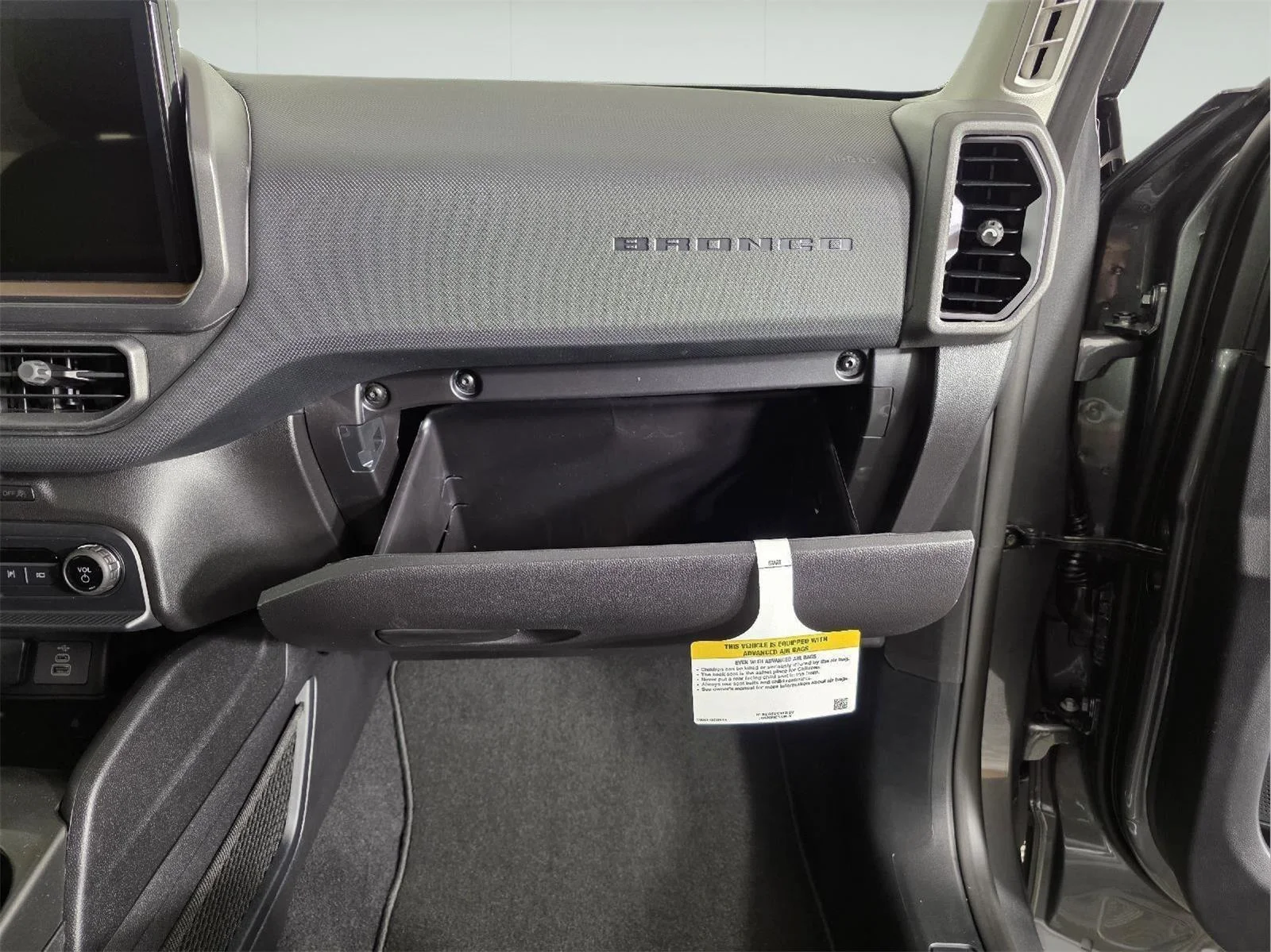 Used 2025 Carbonized Gray Metallic Ford Outer Banks image 26