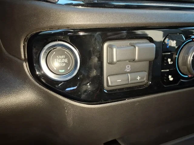 Used 2026 Cypress Gray Chevrolet ZR2 image 27