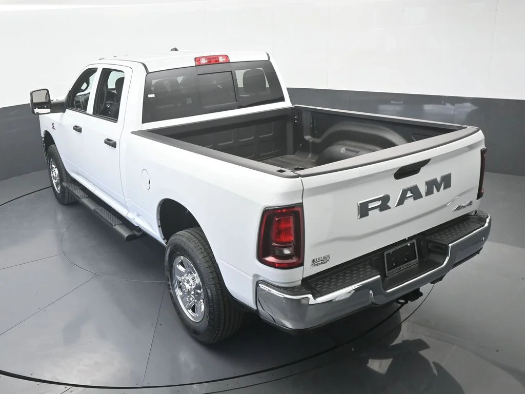 New 2026 Bright White Clear-Coat Exterior Paint RAM Tradesman image 51