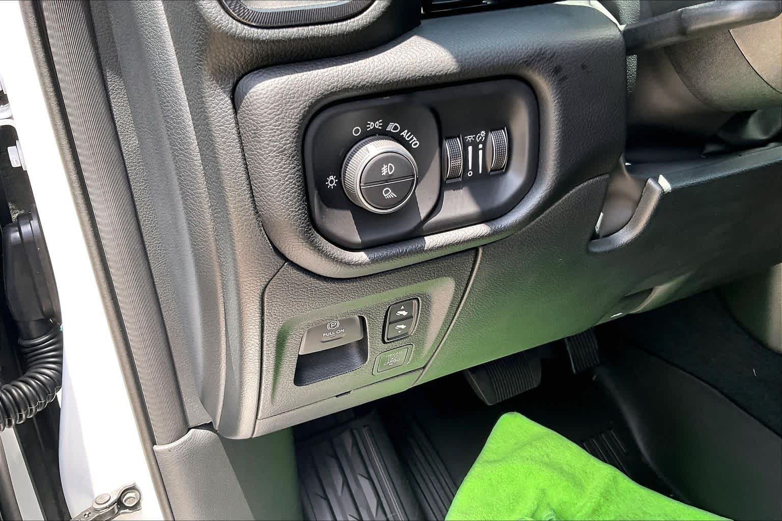 New 2026 Bright White Clear-Coat Exterior Paint RAM Rebel image 18
