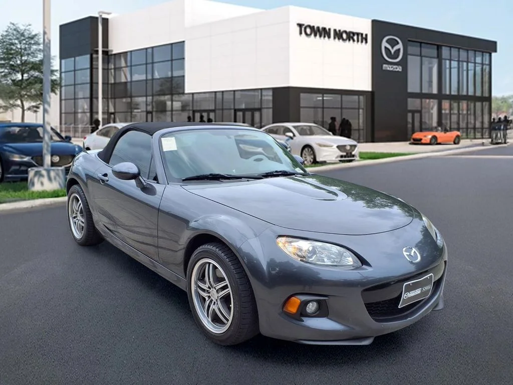 2015 Mazda MX-5 Miata Sport's photo