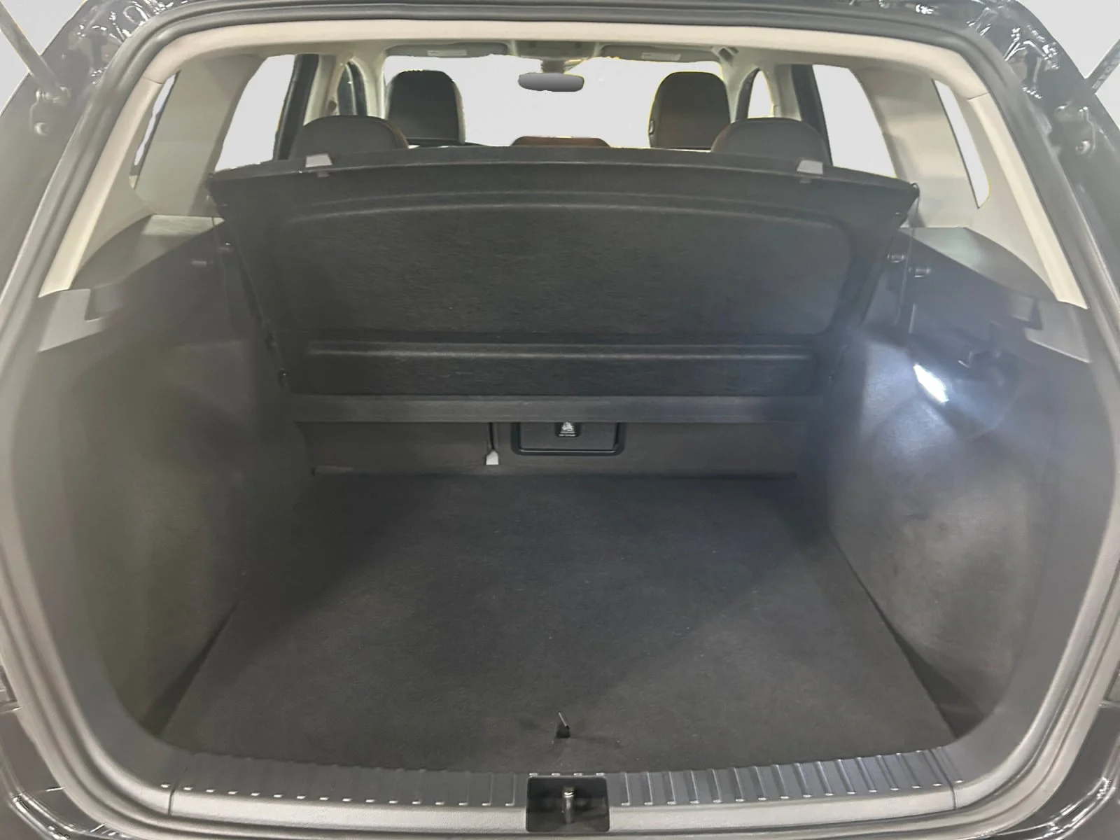 Used 2026 BLACK Volkswagen COMFORTLINE image 9