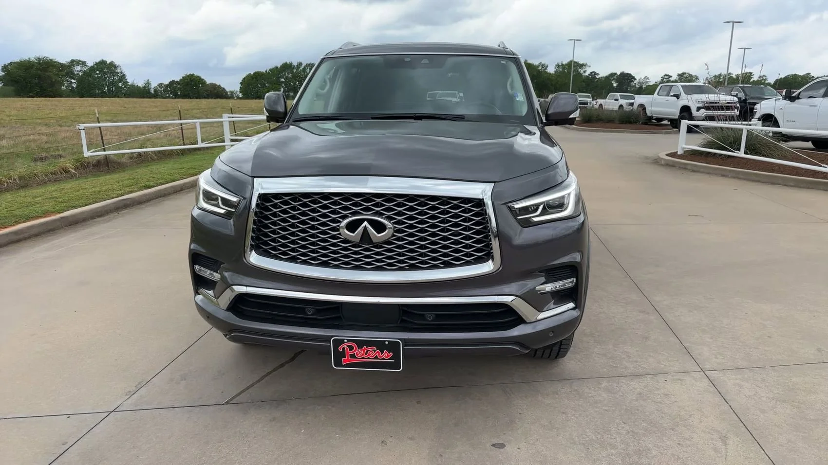 Used 2024 Anthracite Gray INFINITI LUXE image 4