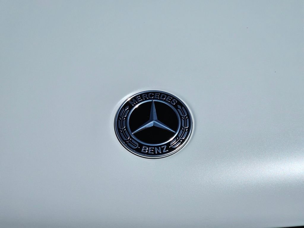 New 2026 MANUFAKTUR Moonlight White Magno Mercedes-Benz GLE 450 image 10