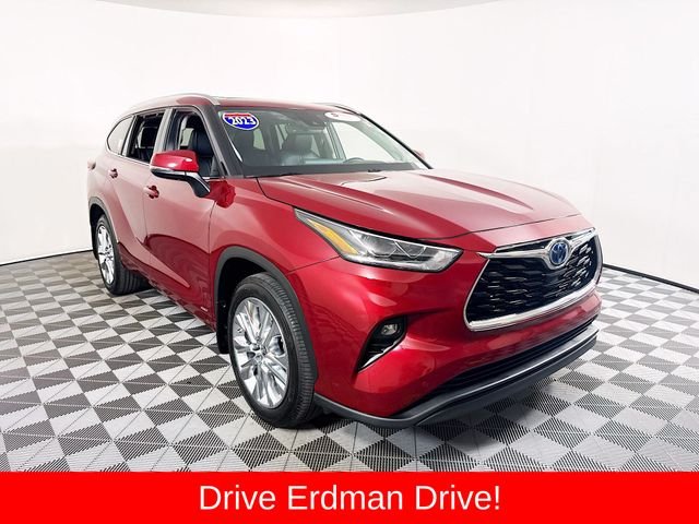 Pre-Owned 2023 Toyota Highlander Hybrid Limited 4D Sport Utility