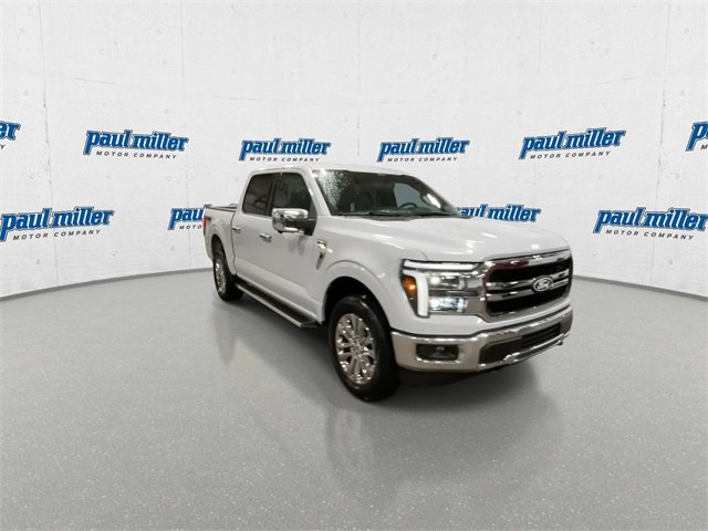2025 Ford F-150 Lariat photo 2