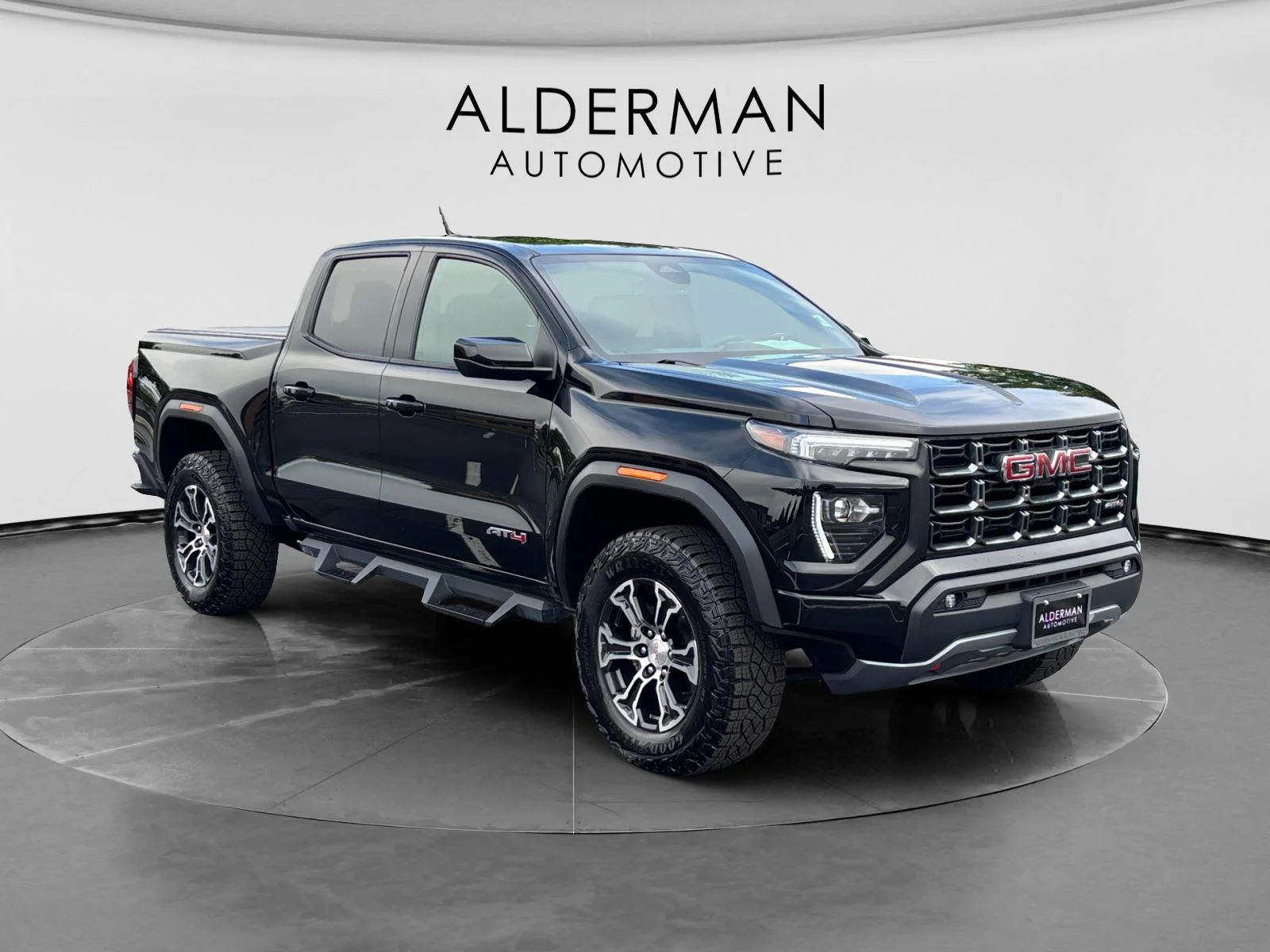 Used 2023 Onyx Black GMC 4WD AT4 image 7