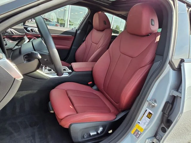 Used 2023 Gray BMW eDrive40 image 9
