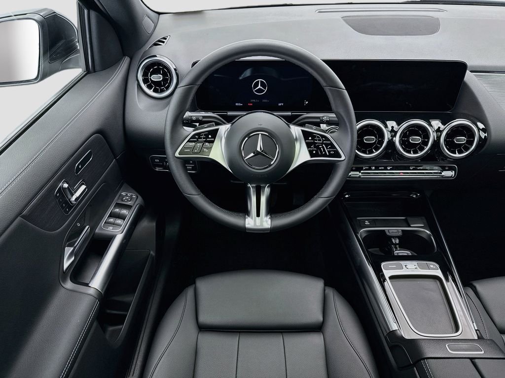 Certified Used 2026 Night Black Mercedes-Benz GLA 250 image 10