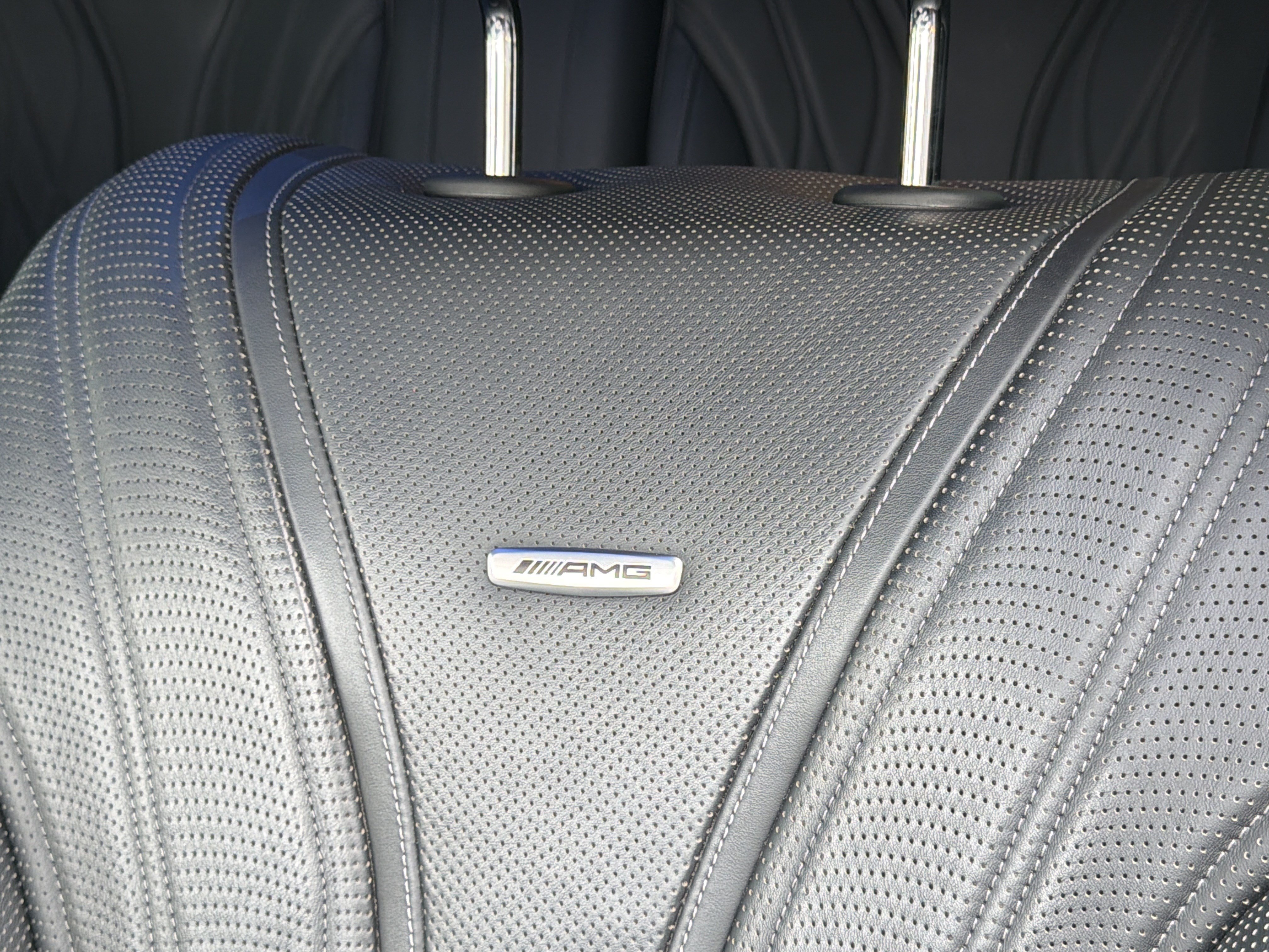 Used 2020 Black Mercedes-Benz AMG® S 63 image 17