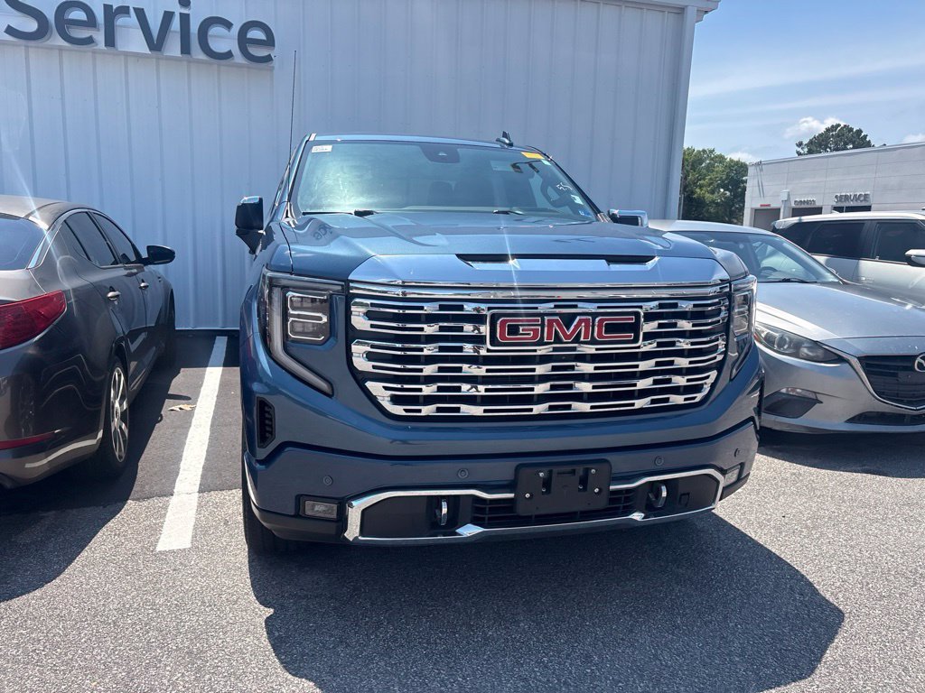 Used 2024 Blue GMC Denali image 11