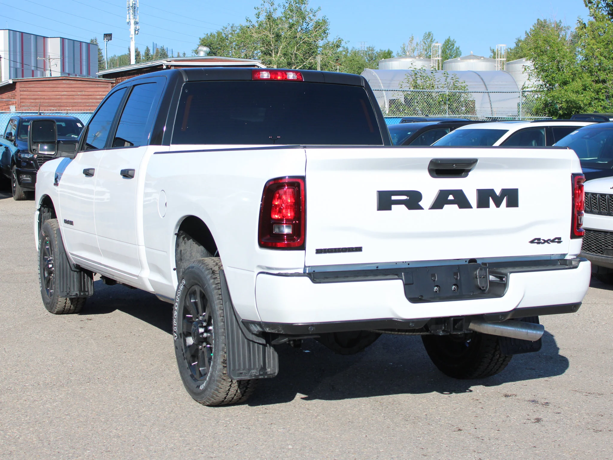 New 2026 White RAM Big Horn* image 2