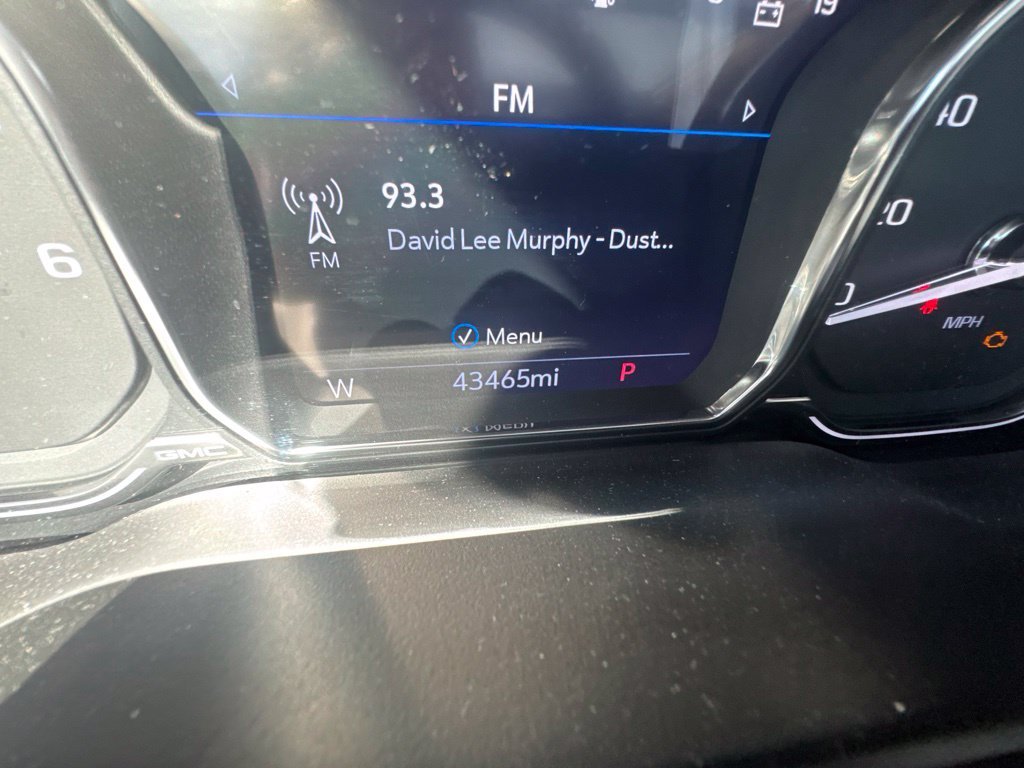 Used 2021 White GMC Denali image 11