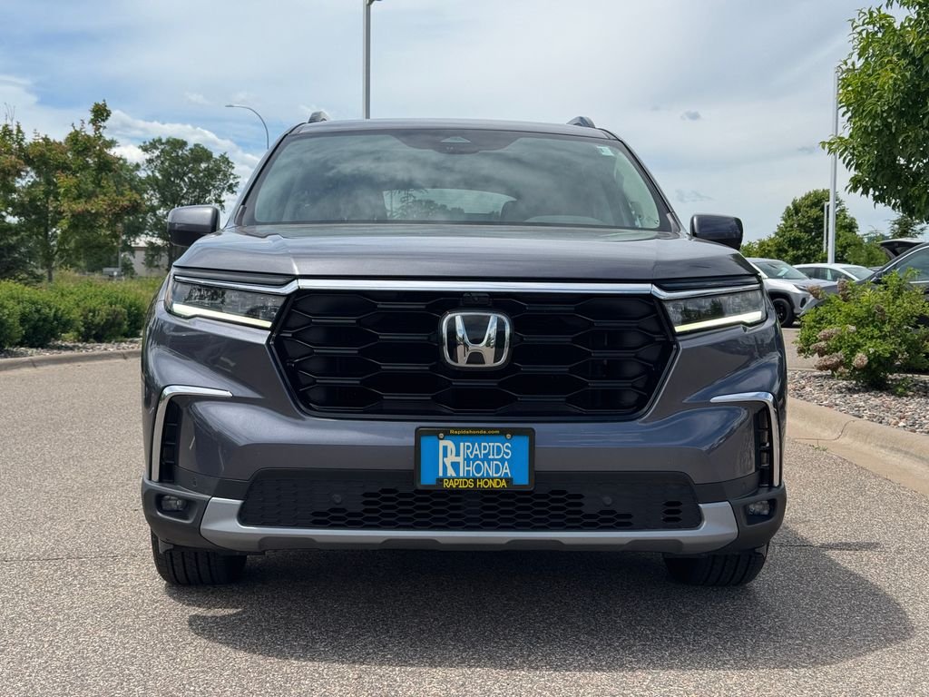 Used 2024 Honda Pilot Elite with VIN 5FNYG1H87RB008772 for sale in Coon Rapids, Minnesota