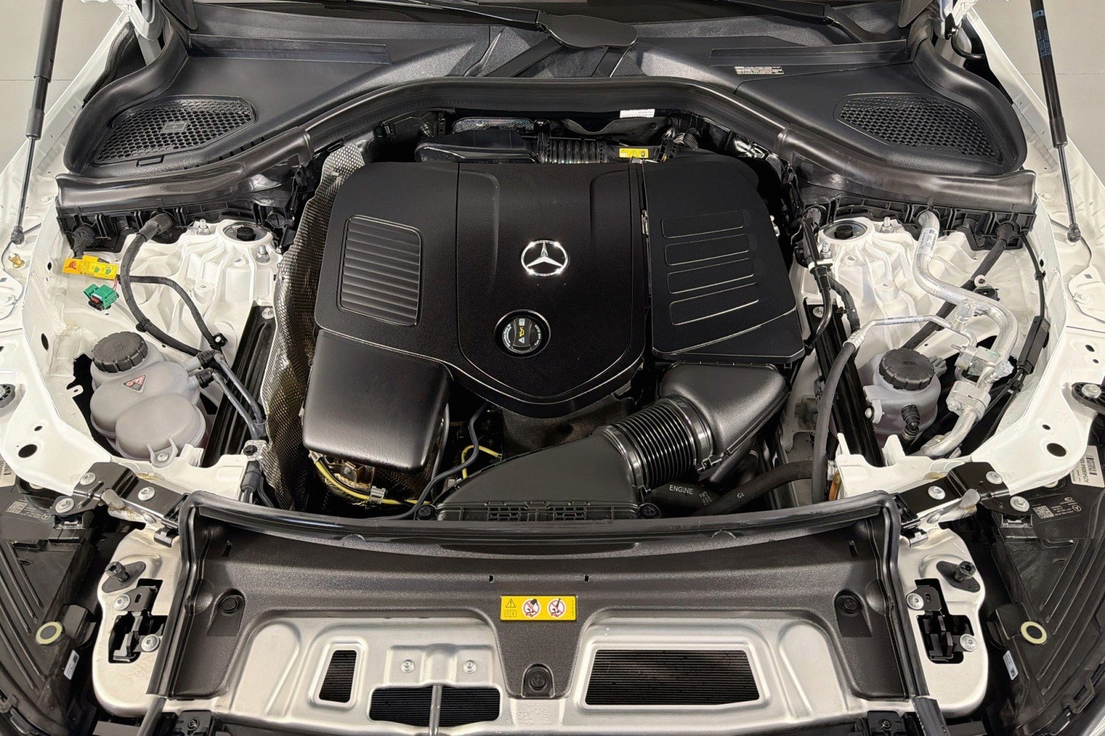 Certified Used 2025 Polar White Mercedes-Benz 350e image 12