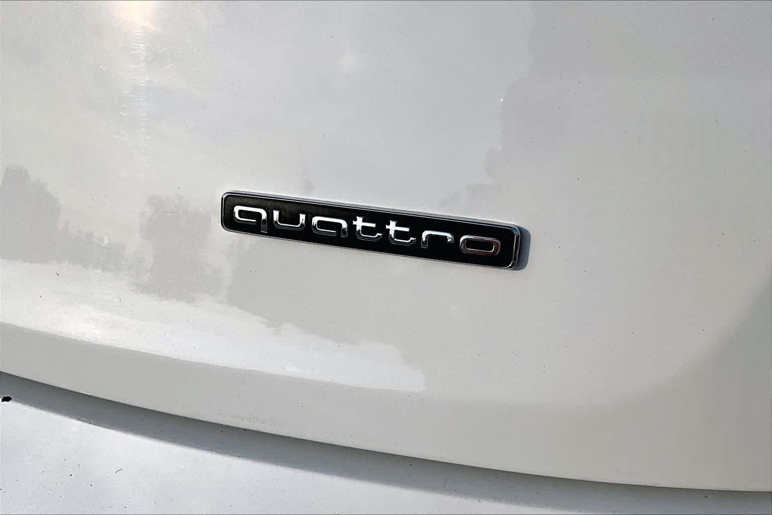 Used 2022 Glacier White Metallic Audi S line Premium Plus image 31
