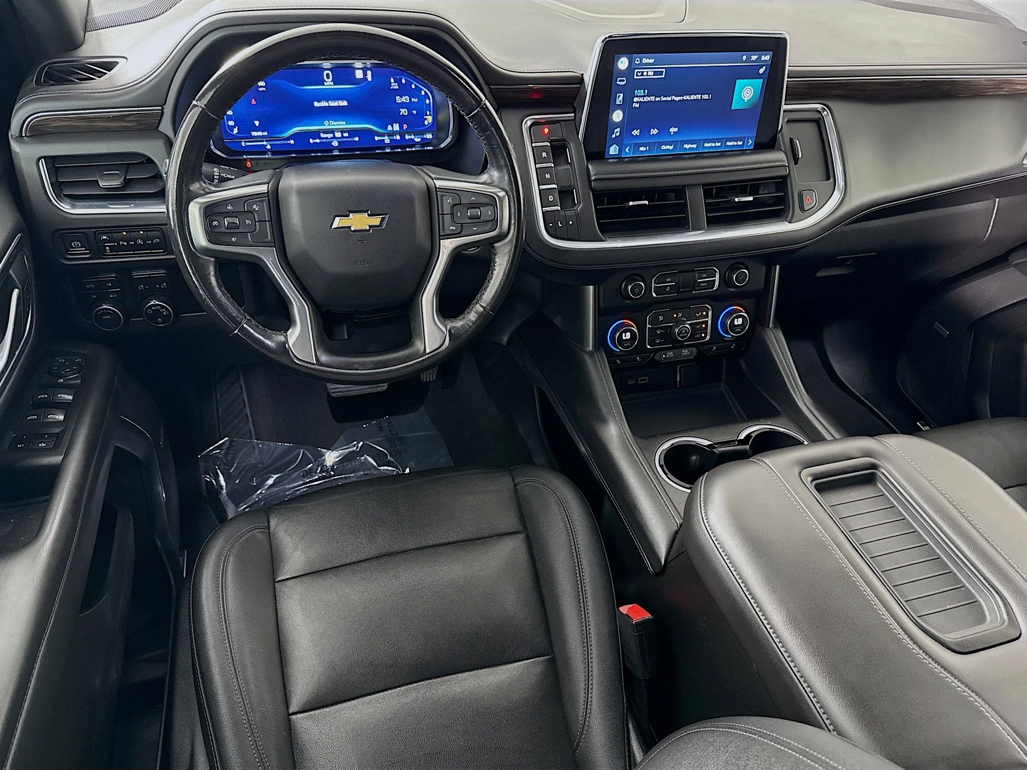 Used 2022 Summit White Chevrolet LT image 13