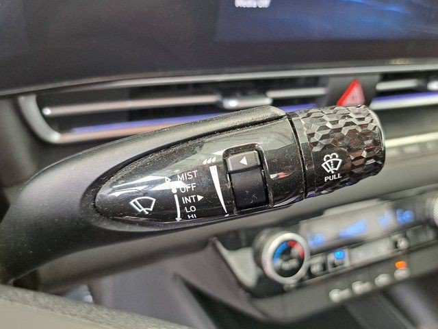 Used 2024 Red Hyundai SEL image 11