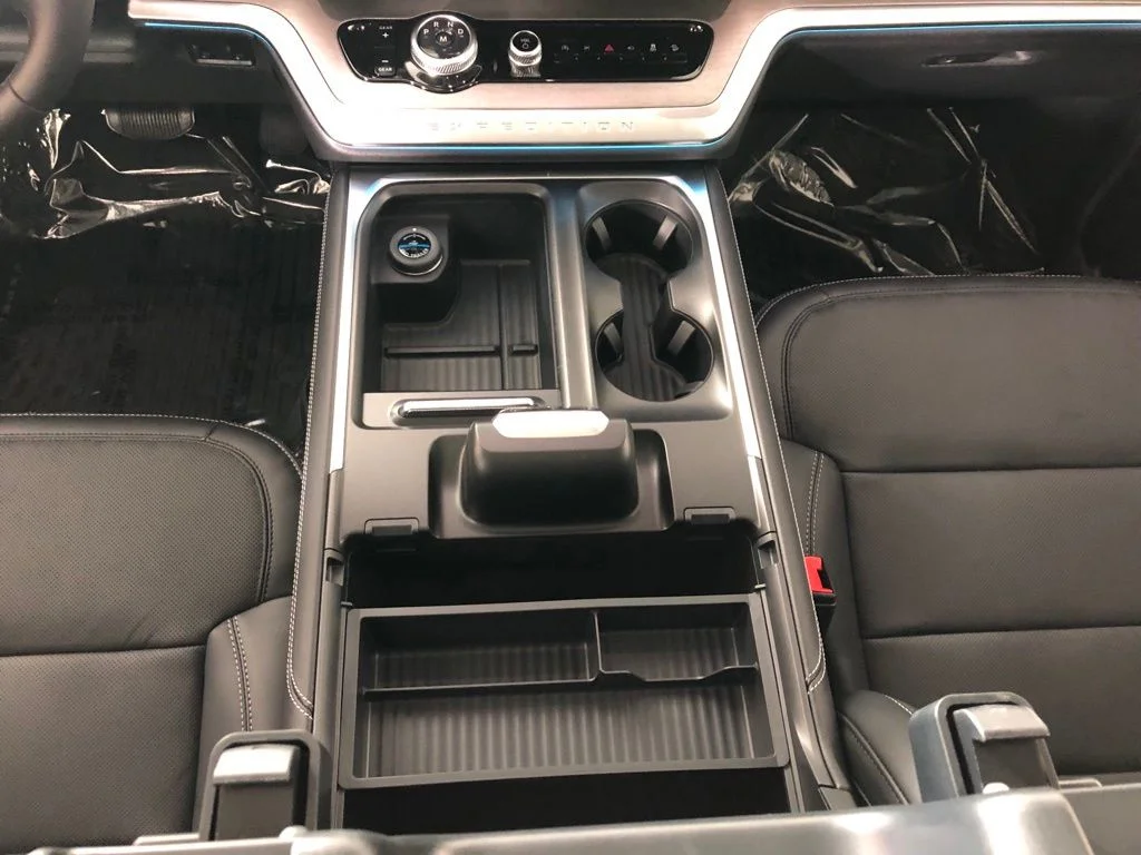New 2026 Dark Matter Gray Metallic Ford Platinum® image 8