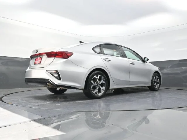 Used 2021 Silver Kia LXS image 37