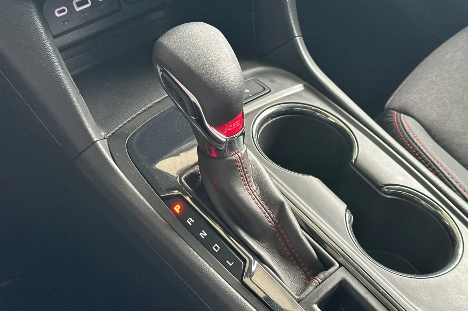 Used 2022 Summit White Chevrolet RS image 20
