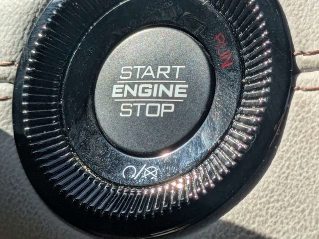 Used 2023 Gray Jeep Limited image 32