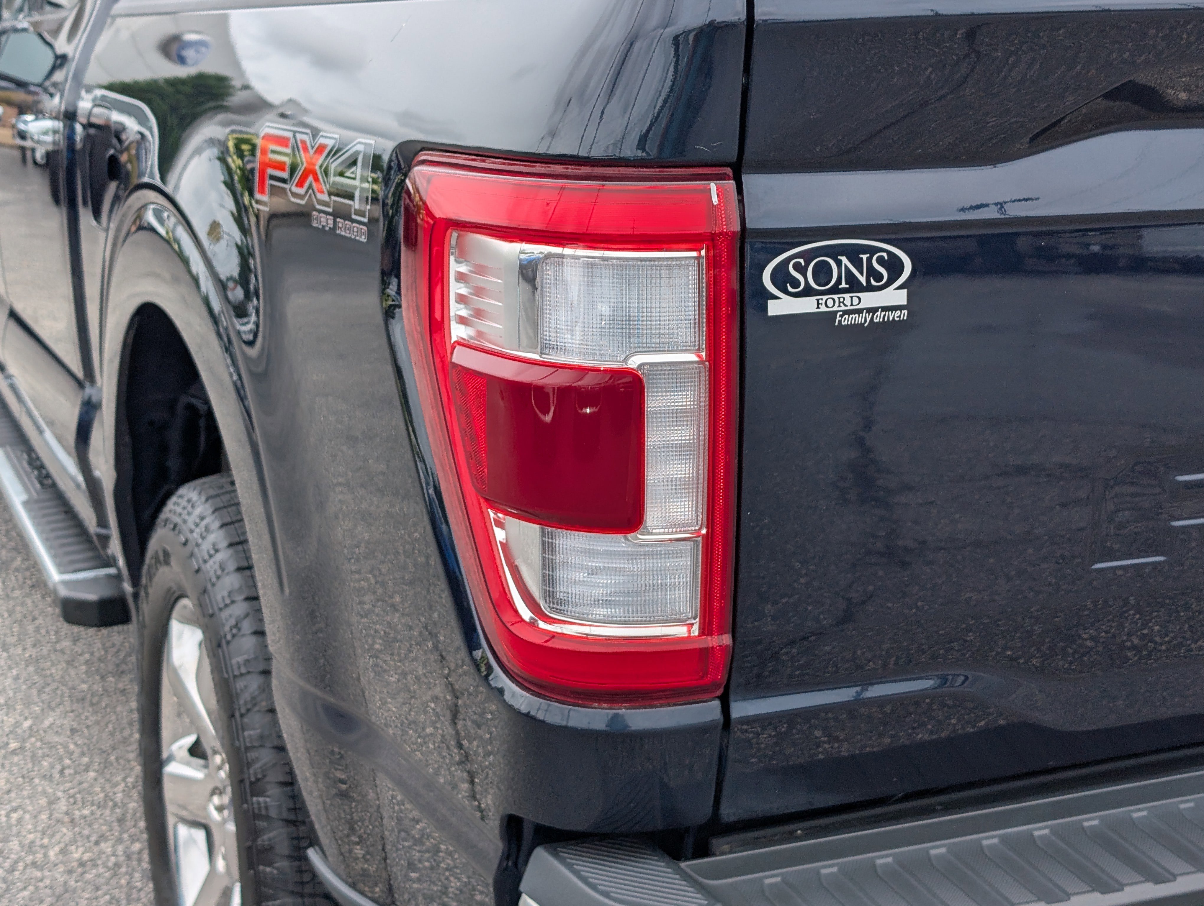 Certified Used 2023 Antimatter Blue Metallic Ford LARIAT image 12