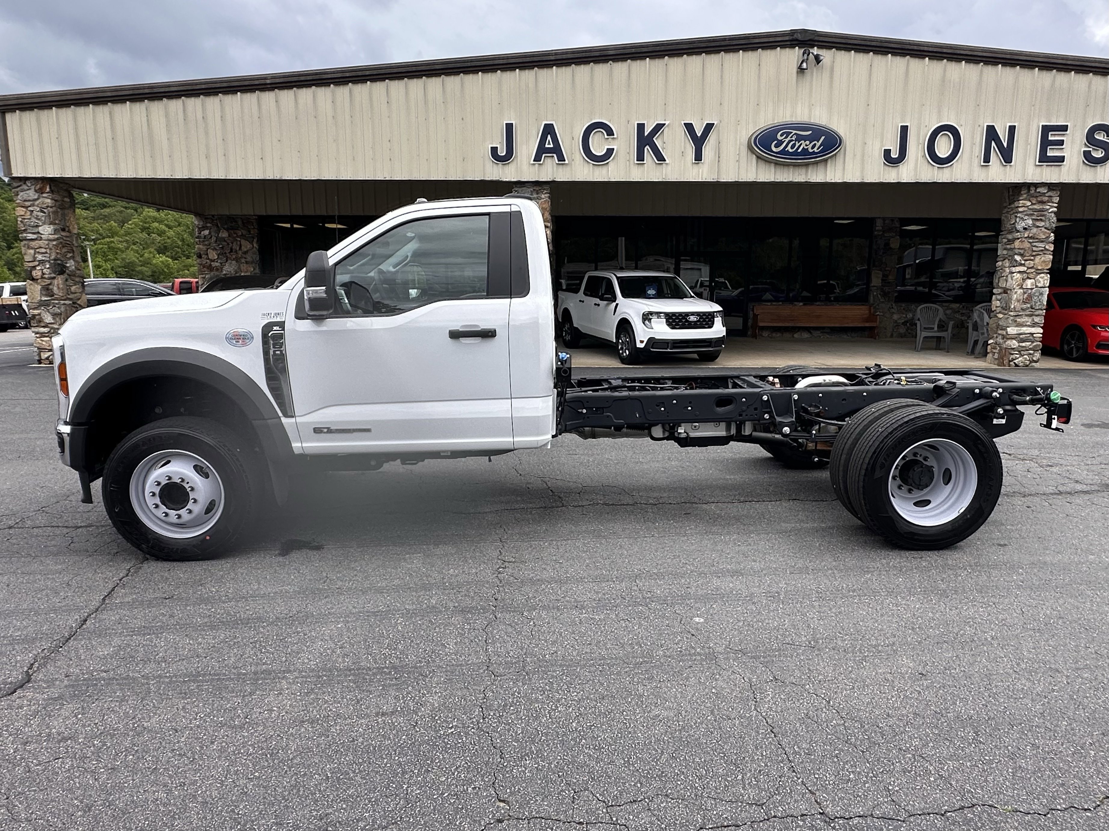 2026 Ford F-600 XL Regular Cab 169-In DRW's photo