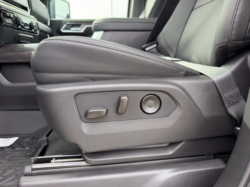 2026 Chevrolet Silverado 2500 HD LTZ - Photo 35