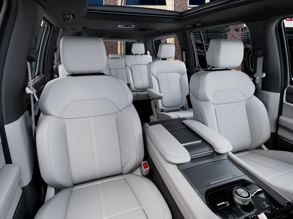 New 2026 Baltic-Gray Metallic Clear-Coat Exterior Paint Jeep Summit Obsidian image 16