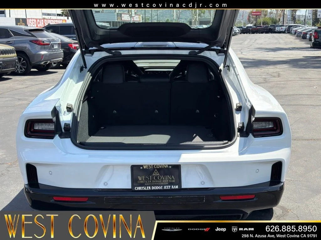 New 2026 White Knuckle Exterior Paint Dodge R/T Scat Pack image 31