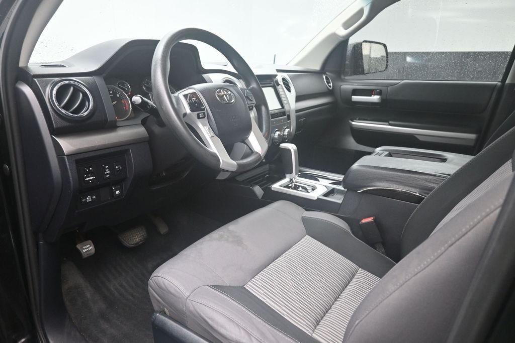 Used 2017 Black Toyota SR5 image 19