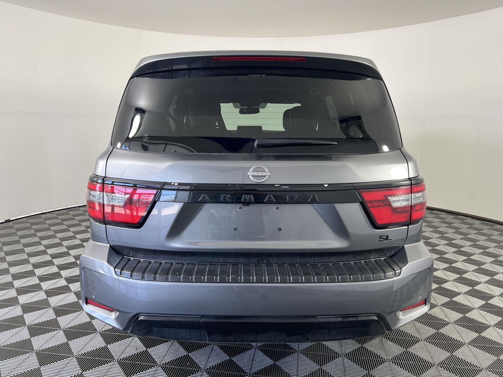 Used 2023 Gun Metallic Nissan SL image 4